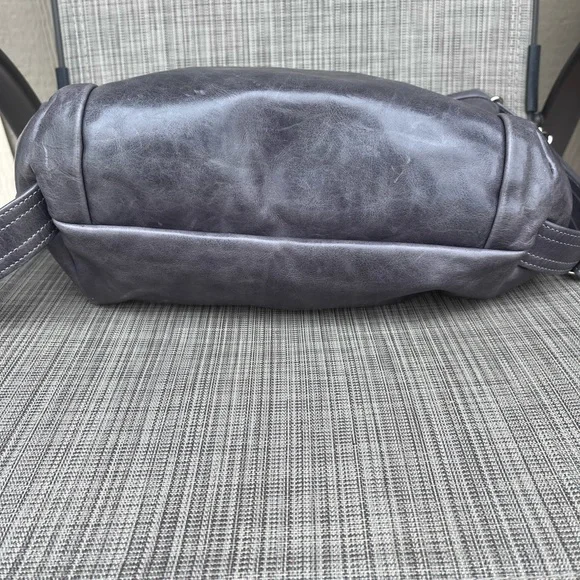 Elegant gray rough and tumble Leather Shoulder Bag Hartley in concord - Picture 9 of 11